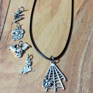 Halloween Special🎃5, Halloween pendants & a black cotton necklace.👻